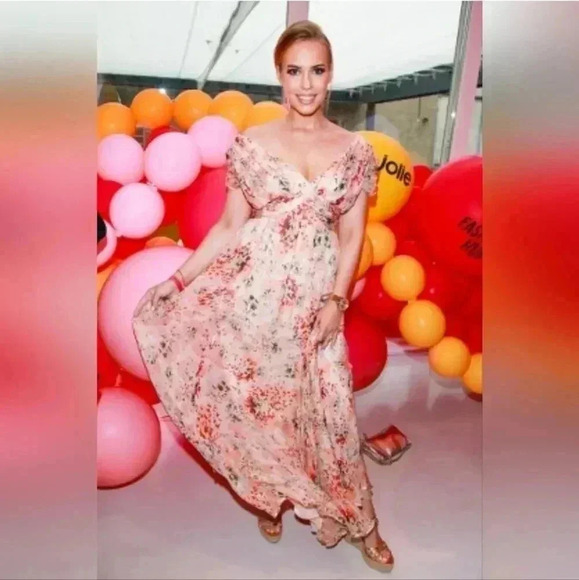 Zara Pink and Peach Floral Maxi V-Neck Dress - Picture 2 of 10